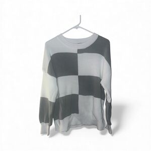 Jessica Simpson Charcoal green and White Knit Top